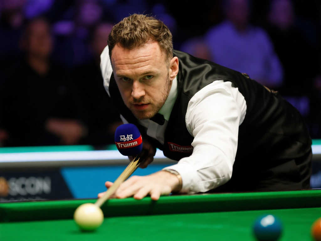 员不仅在球 员不仅在球